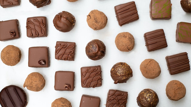 Die Kunst der Versuchung: Tauchen Sie ein in die Welt exquisiter Bio-Schokolade ohne Zusatzstoffe